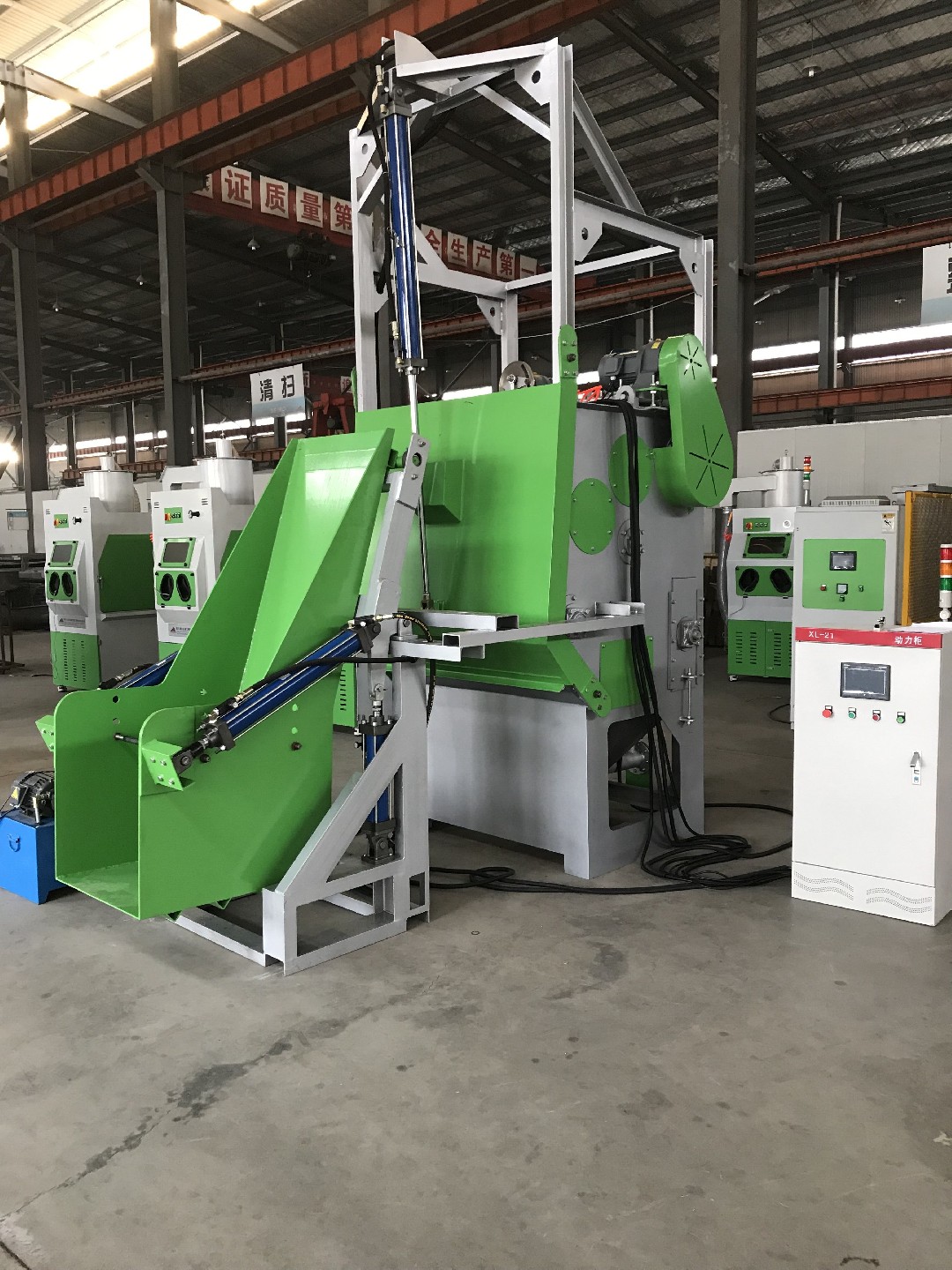 自動上下料自動噴砂機，履帶液體自動噴砂機，智能自動噴砂機設(shè)備